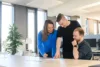 Mitarbeiter*innen von Bornholdt Lee bei der Konzeption einer Digital Health Lösung